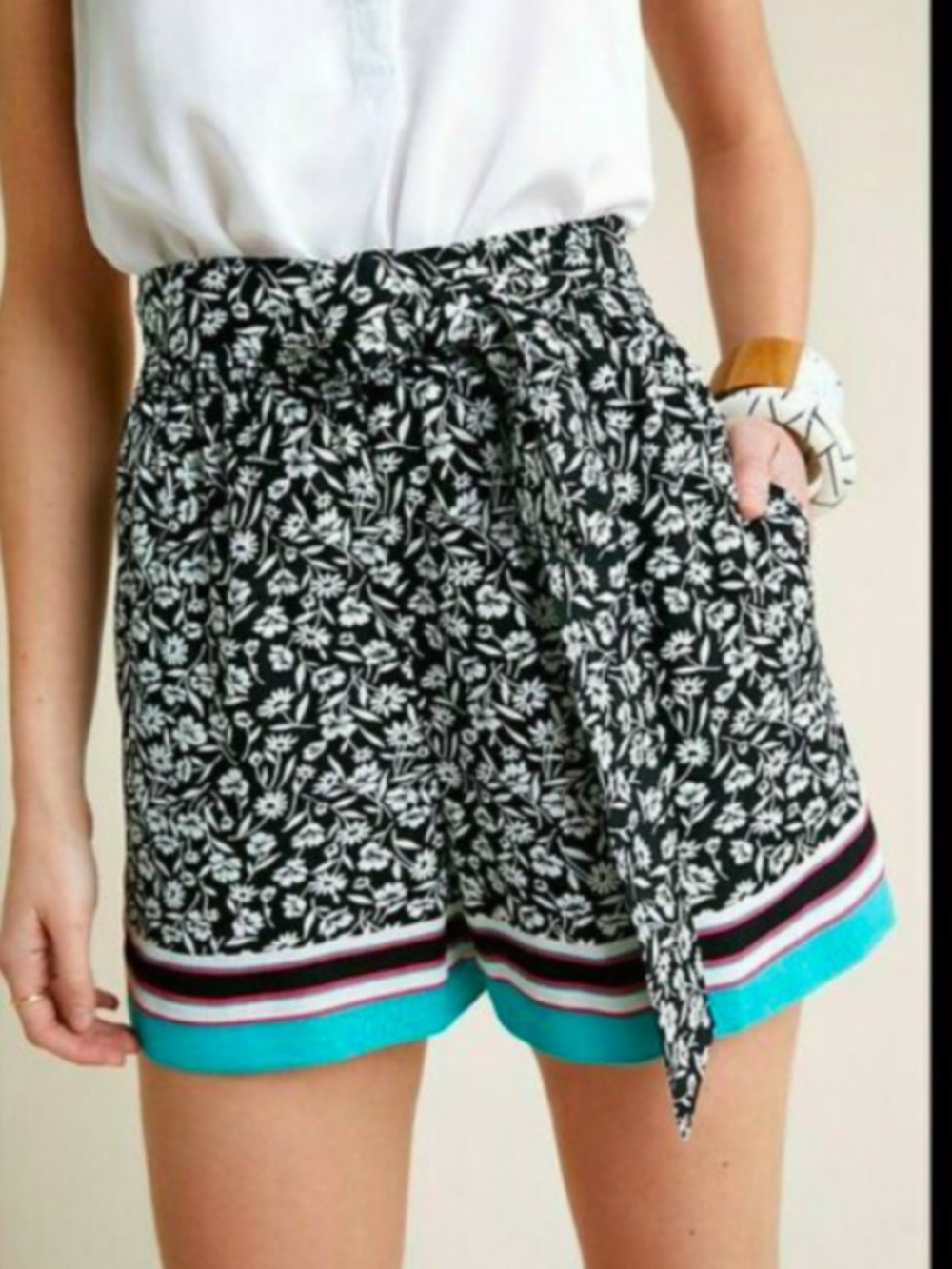 Maeve Scarf Printed Tie Waist Shorts Small